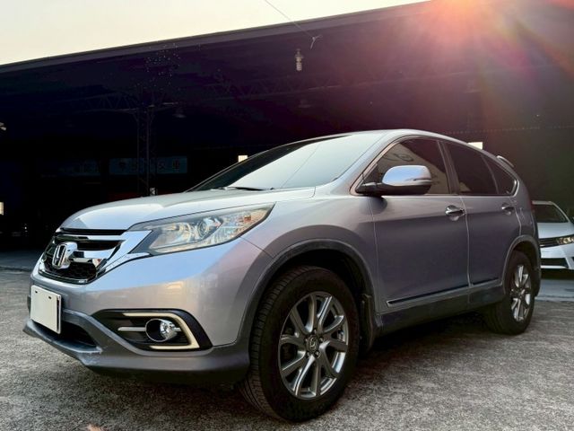 2016 Honda CR-V 2.4 VTi-S 一手車 原廠保養 里程僅跑十一萬六  第3張相片