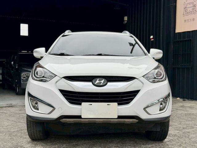 2014 Hyundai ix35 2.0尊貴型 一手車 里程僅跑十四萬四  第2張相片