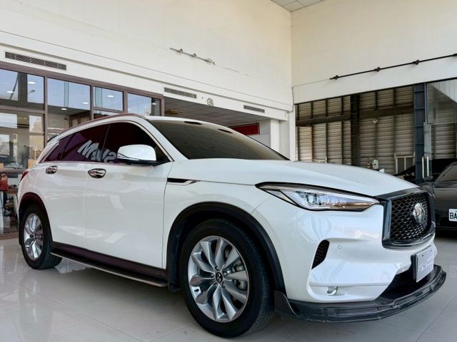 2020 Infiniti QX50 2.0t風尚款 原廠保養 超低里程僅跑六萬八  第1張相片