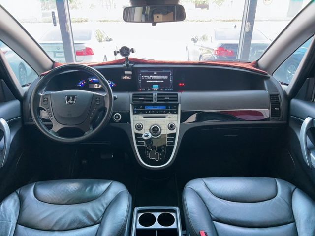 2010 Luxgen 7 MPV 尊爵型 七人座 超低里程僅跑十二萬九 i-Key 環景 雙電動側滑門  第12張相片