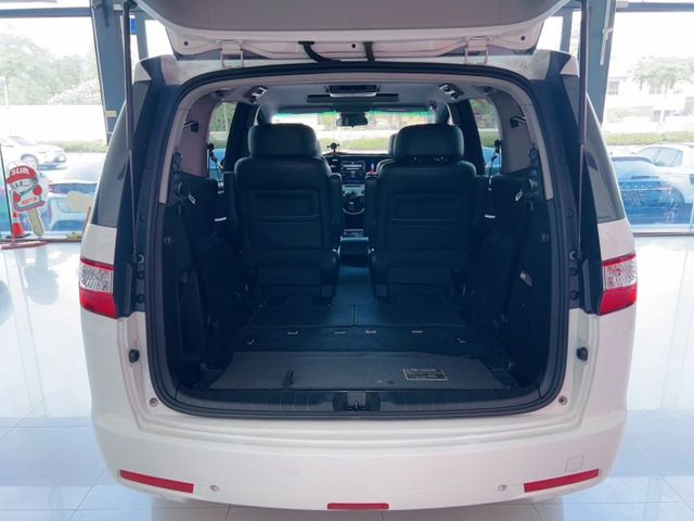 2010 Luxgen 7 MPV 尊爵型 七人座 超低里程僅跑十二萬九 i-Key 環景 雙電動側滑門  第17張相片