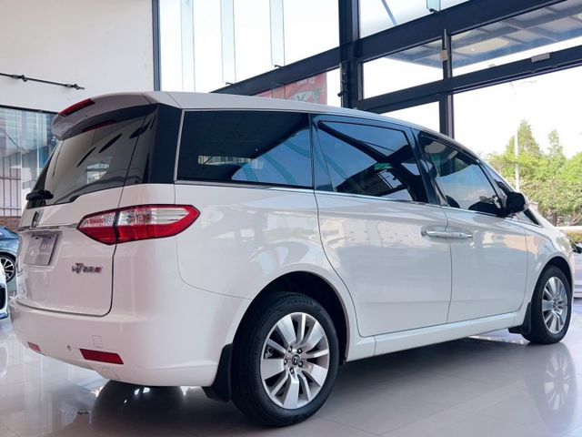2010 Luxgen 7 MPV 尊爵型 七人座 超低里程僅跑十二萬九 i-Key 環景 雙電動側滑門  第18張相片