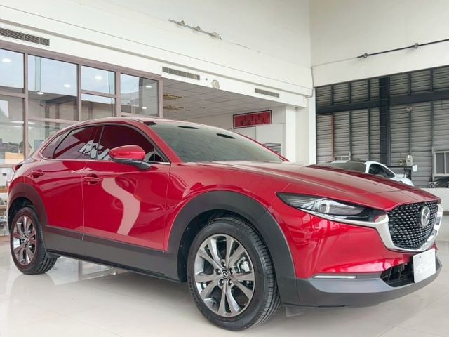 20 年式 Mazda CX-30 2.0旗艦進化型 原廠保養 里程僅跑七萬三 IKEY BOSE音響 電動椅 電動尾門  第1張相片