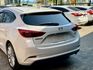 2018 Mazda 3 5D 2.0尊榮安全版 一手車 原廠保養 里程僅跑八萬四 IKEY 盲點 抬顯 車偏  第19張縮圖