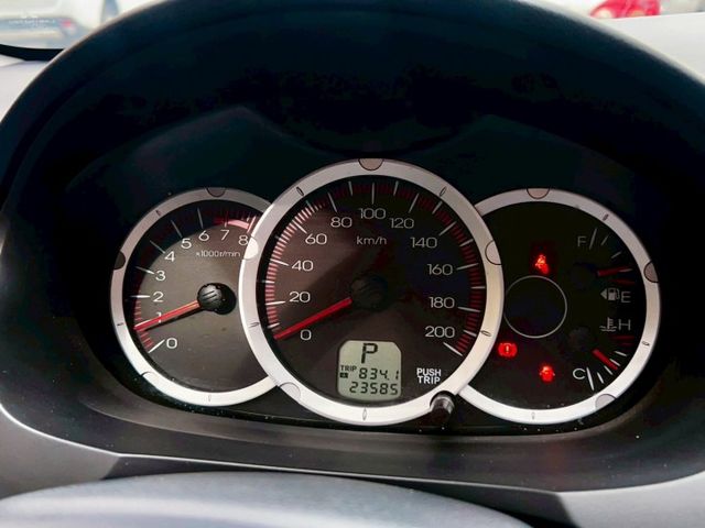 2015 Mitsubishi Zinger 2.4 精緻型 原廠保養 超低里程僅跑二萬三  第4張相片