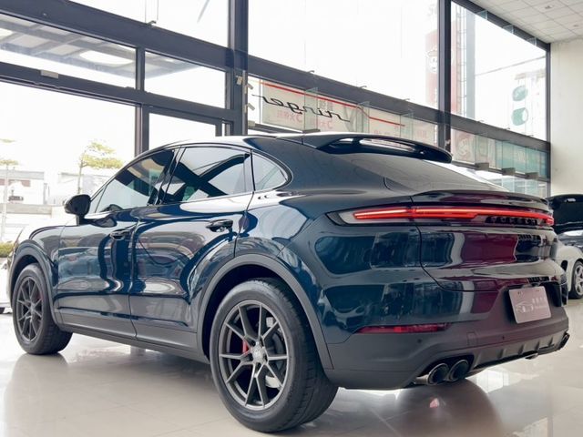 2024 Porsche Cayenne Coupe S 一手車 原廠保養 保固中 里程僅跑三萬九 選配 87.2 萬  第19張相片