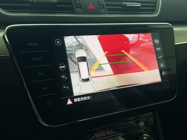 2023 Skoda 小改款 Superb Combi 1.5 TSI菁英版 原廠保養 保固中 超低里程僅跑兩萬一  第13張相片