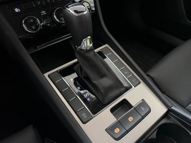 2023 Skoda 小改款 Superb Combi 1.5 TSI菁英版 原廠保養 保固中 超低里程僅跑兩萬一  第15張相片