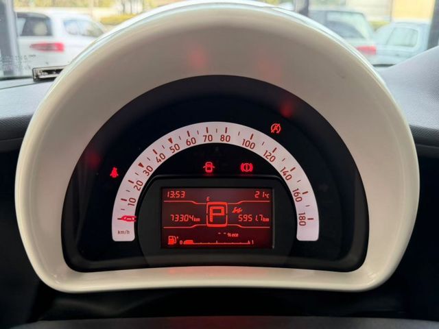 2015 Smart Forfour 52kW Pure 里程僅跑七萬三  第6張相片