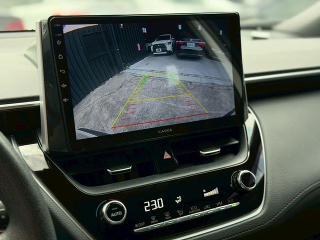 2022 Toyota Corolla Cross 1.8尊爵版 一手車 原廠保養 里程僅跑九萬一 加裝安卓機  第11張相片