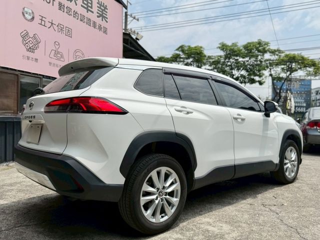 2022 Toyota Corolla Cross 1.8尊爵版 一手車 原廠保養 里程僅跑九萬一 加裝安卓機  第18張相片