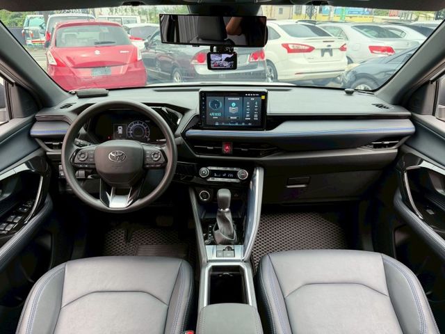 2023 Toyota Yaris Cross 1.5潮玩影音版 一手車 原廠保養 原廠保固中 里程僅跑五萬  第14張相片