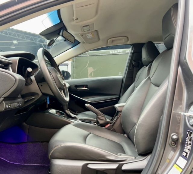 2021 Toyota Corolla Altis 1.8豪華影音版 里程僅跑八萬  第14張相片