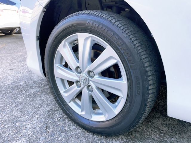 2017 Toyota Vios 1.5經典版 認證車 超低里程僅跑三萬六 抬顯 導航 倒車顯影  第5張相片