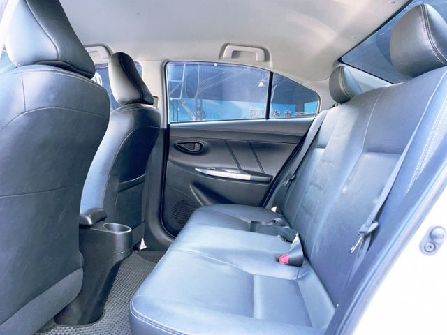 2017 Toyota Vios 1.5經典版 認證車 超低里程僅跑三萬六 抬顯 導航 倒車顯影  第12張相片