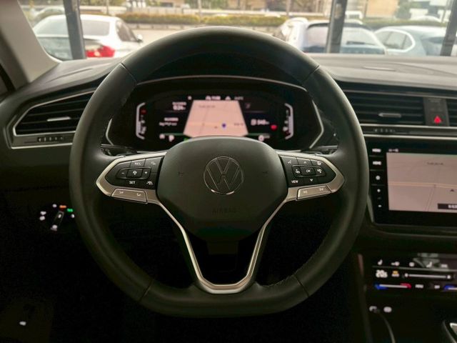 2024 VW Tiguan 280 TSI Elegance Premium 一手車 原廠保養 保固中 里程僅一萬四  第8張相片