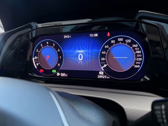 2023 Volkswagen Golf 230 eTSI Life 一手車 原廠保養 原廠保固中 里程僅跑二萬  第4張相片