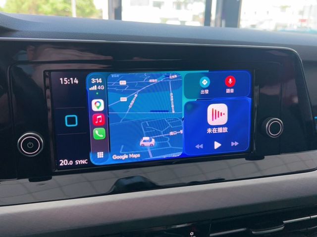 2023 Volkswagen Golf 230 eTSI Life 一手車 原廠保養 原廠保固中 里程僅跑二萬  第5張相片