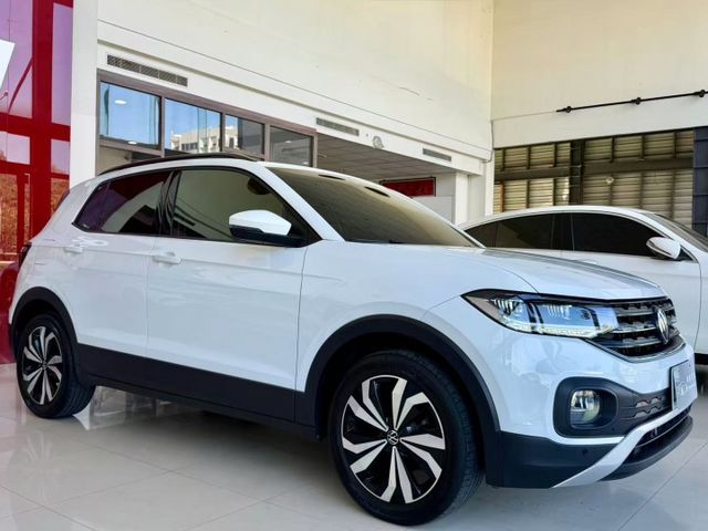 2022/23 VW T-Cross 230 TSI Tech 總代理  一手車 原廠保養 里程僅跑四萬七 原廠保固中  第1張相片