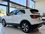 2022/23 VW T-Cross 230 TSI Tech 總代理  一手車 原廠保養 里程僅跑四萬七 原廠保固中  第17張縮圖