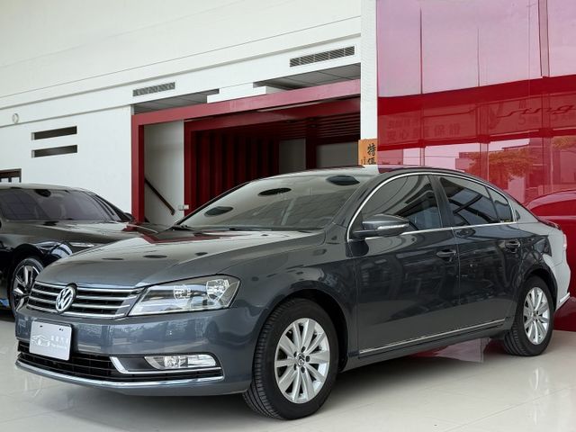 2011 Volkswagen Passat Sedan 1.8 TSI CL 一手車 全原廠保養 里程僅跑九萬八  第3張相片