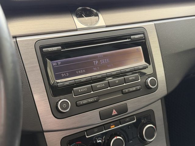 2011 Volkswagen Passat Sedan 1.8 TSI CL 一手車 全原廠保養 里程僅跑九萬八  第11張相片