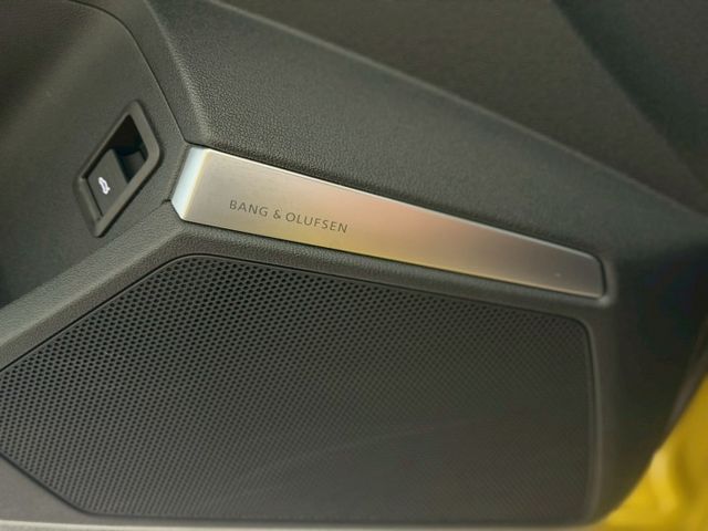 2023 Audi RS3 Sportback 原廠保養 保固中 超低里程僅跑一萬四 犀牛皮含選配 36.1 萬  第4張相片