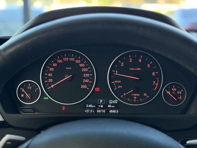 2015 BMW F30 320i 超低里程僅跑八萬四 改裝原廠型安卓機  第6張相片