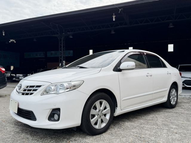 2012 Toyota Corolla Altis 1.8 E 影音版 一手車 超低里程僅跑八萬七  第3張相片