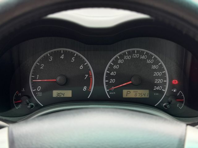 2012 Toyota Corolla Altis 1.8 E 影音版 一手車 超低里程僅跑八萬七  第6張相片