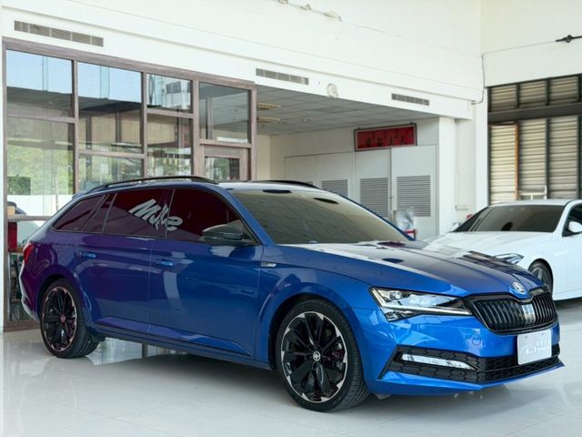 21 年式 Skoda 小改款 Superb Combi 2.0 TSI Sportline 一手車 原廠保養  第1張相片