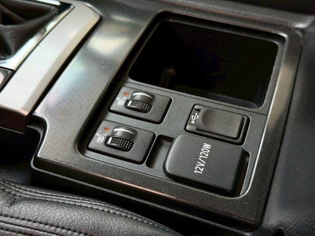 2014 Toyota 小改款 Land Cruiser Prado 4.0 VX 超低里程僅跑十一萬 七人座  第11張相片