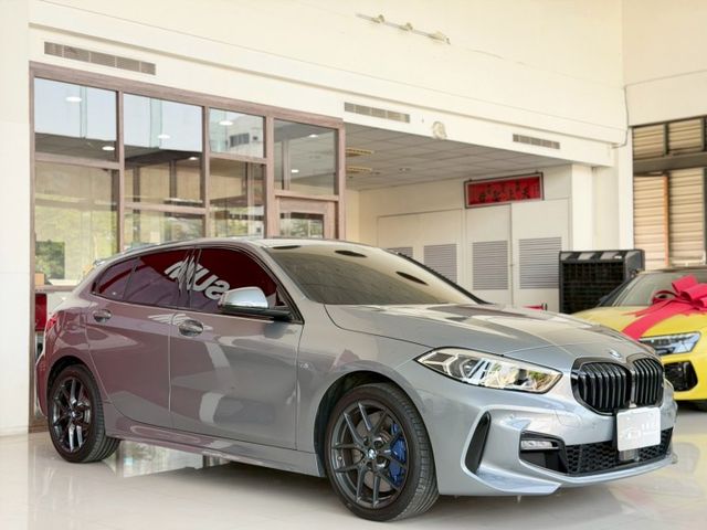 2023 BMW 120i Edition M 原廠保養 超低里程僅跑一萬七  第1張相片