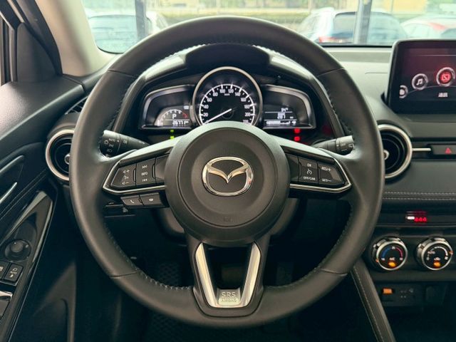 2022 Mazda 2 15S Proactive Touring 一手車 原廠保養 超低里程僅跑兩萬六  第8張相片