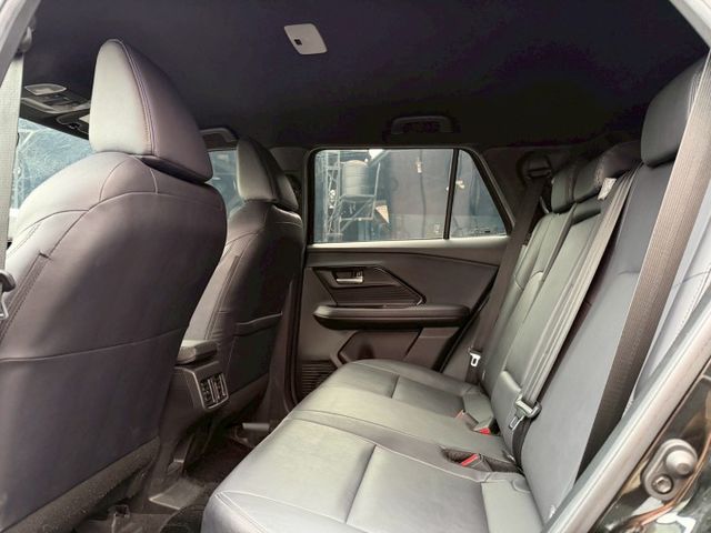 2024 Toyota Yaris Cross 1.5潮玩影音版 一手車 原廠保養 原廠保固中 超低里程僅跑兩萬四  第16張相片