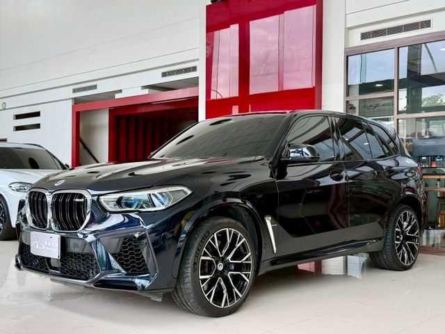 扣牌半年 2022 BMW X5 M 總代理 原廠保養 超低里程僅跑五萬二  第3張相片