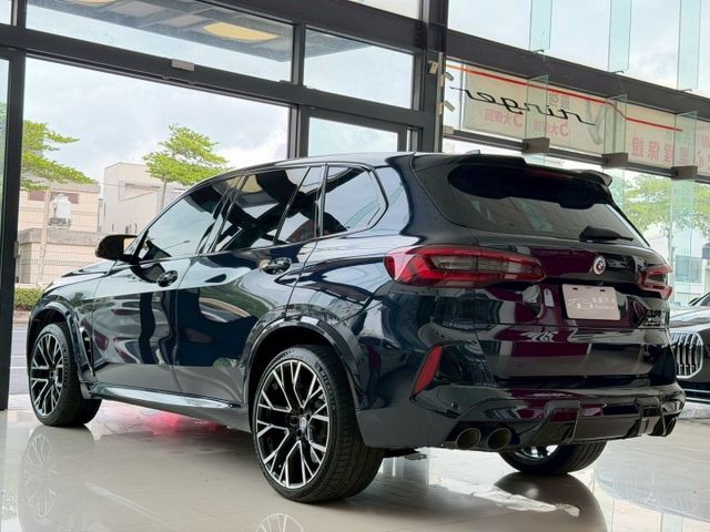 扣牌半年 2022 BMW X5 M 總代理 原廠保養 超低里程僅跑五萬二  第18張相片