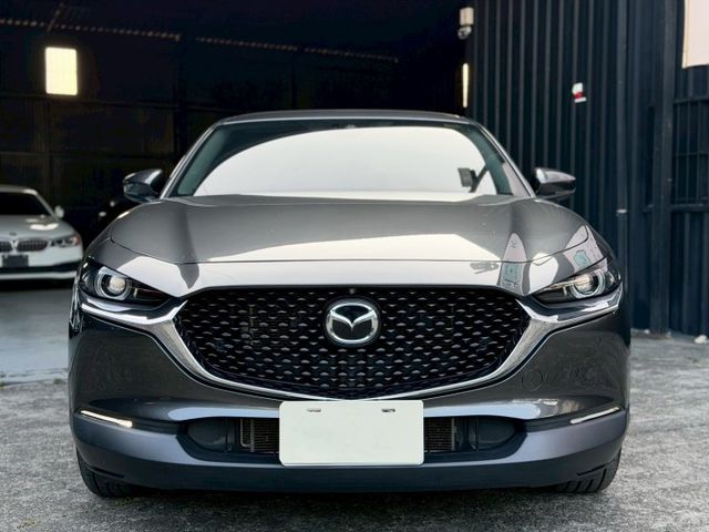 2021 Mazda CX-30 2.0旗艦型 一手車 原廠保養 超低里程僅跑五萬六  第2張相片