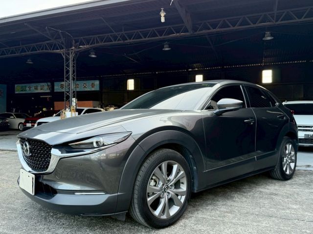 2021 Mazda CX-30 2.0旗艦型 一手車 原廠保養 超低里程僅跑五萬六  第3張相片
