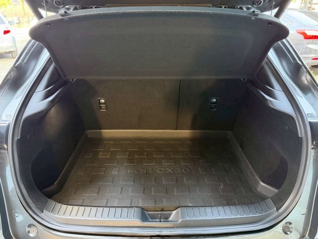 2021 Mazda CX-30 2.0旗艦型 一手車 原廠保養 超低里程僅跑五萬六  第19張相片
