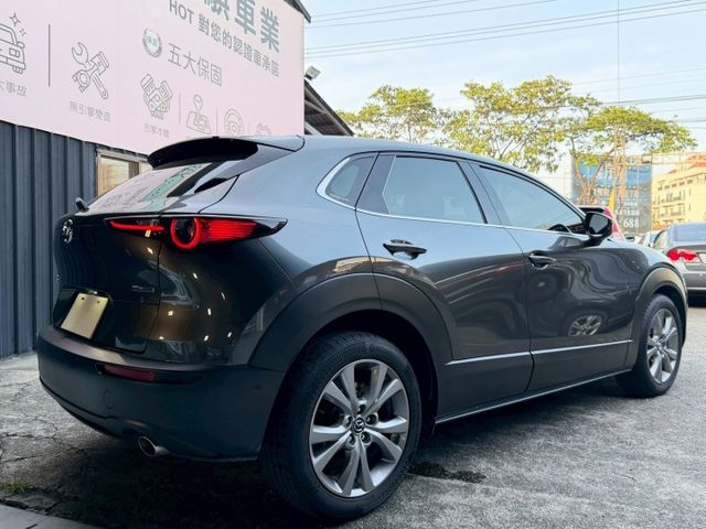 2021 Mazda CX-30 2.0旗艦型 一手車 原廠保養 超低里程僅跑五萬六  第20張相片