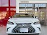 2023 Lexus 小改款 ES200 豪華版 一手車 原廠保養 保固中 超低里程僅跑兩萬八 選配電子後視鏡 環景  第2張縮圖