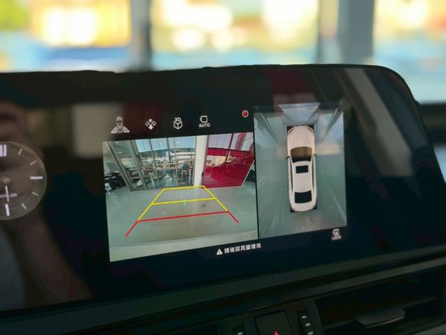 2023 Lexus 小改款 ES200 豪華版 一手車 原廠保養 保固中 超低里程僅跑兩萬八 選配電子後視鏡 環景  第11張相片