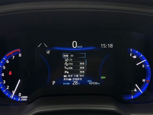 2022 Toyota Corolla Cross 1.8尊爵版  原廠保養 超低里程僅跑四萬三  第8張相片