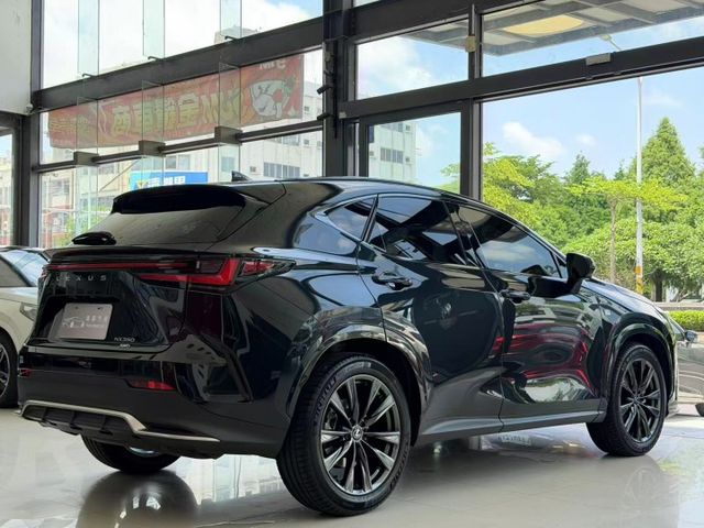 2023/24 Lexus NX 350 F Sport版  原廠保養 原廠保固中 超低里程僅跑三萬四  第20張相片