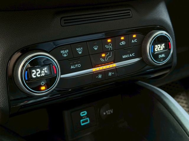 2022 / 22.5 年式 Ford Kuga EcoBoost 180時尚X 原廠保養 超低里程僅跑五萬  第14張相片