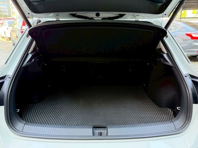 2023 VW 小改款 T-ROC 280 TSI Life 一手車 原廠保養 原廠保固中 超低里程僅跑兩萬八  第19張相片
