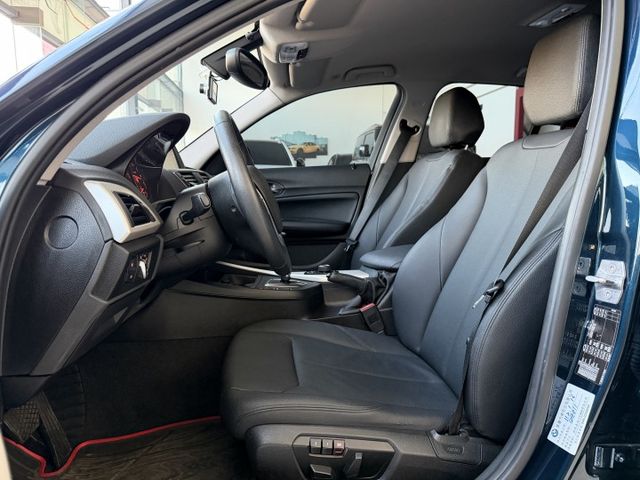 2015 BMW 小改款 118i 超低里程僅跑五萬四  第5張相片