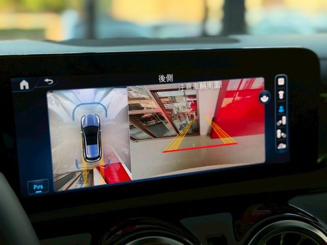 24 年式 M-Benz 小改款 CLA200 SB 一手車 原廠保養 原廠保固中 超低里程僅跑一萬五  第11張相片