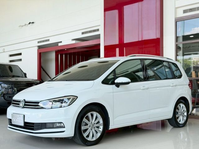 19 年式 Volkswagen Touran 280 TSI Comfortline 一手車 里程僅跑十萬  第3張相片